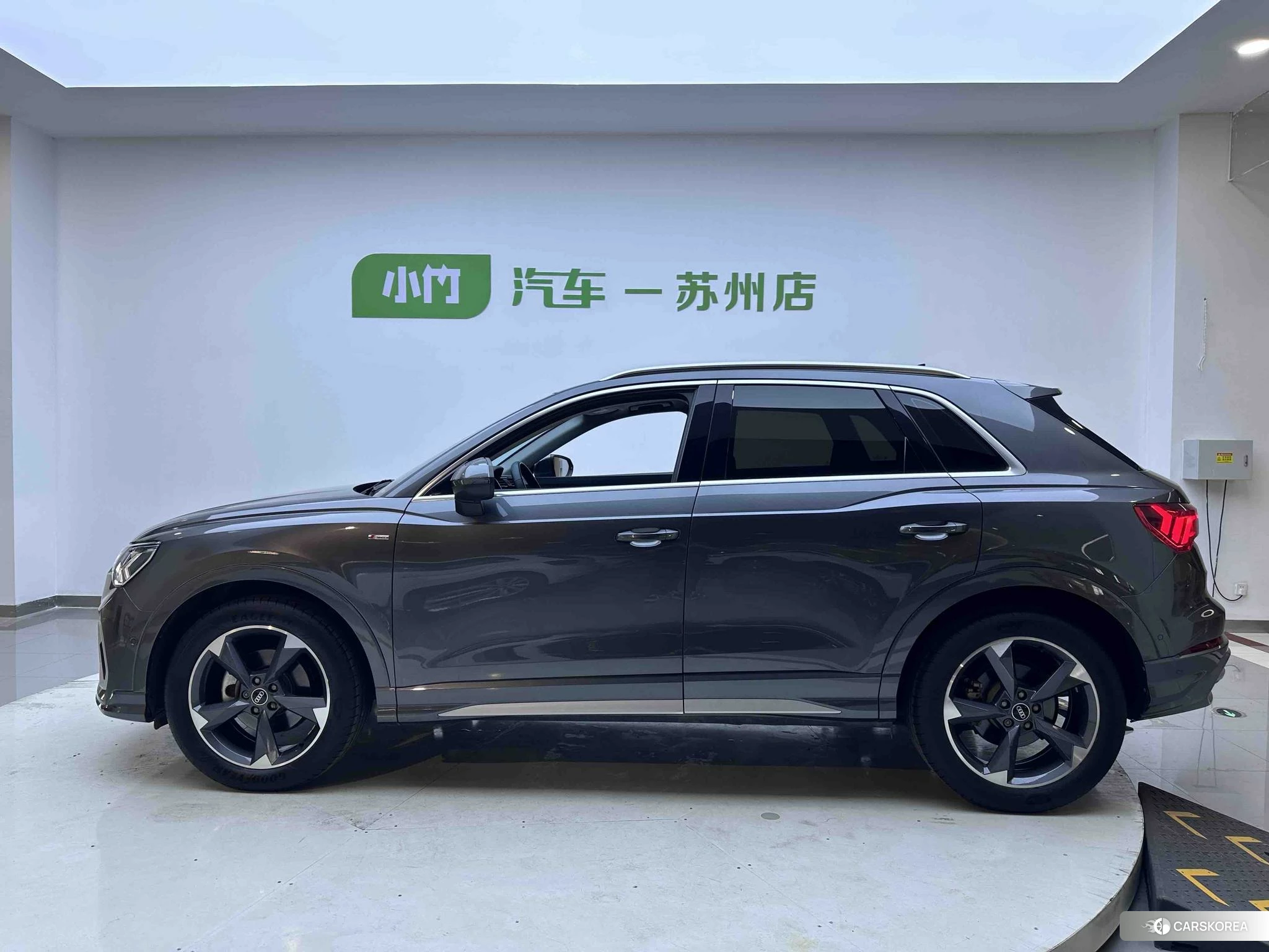 Audi Q3 id 4473858 из Китая 20