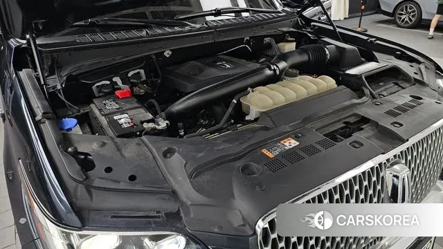 Lincoln Navigator 4th generation id 3036907 из Кореи 16