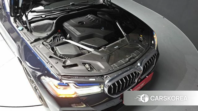 BMW 5 Series (G30) id 4201303 из Кореи 34