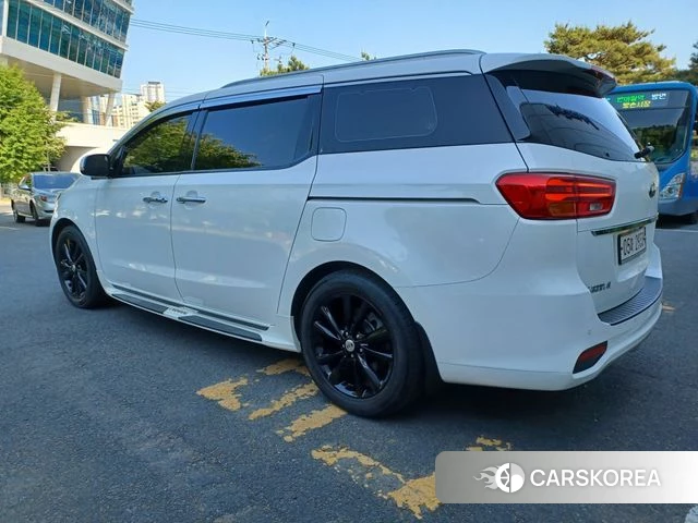 Kia The New Carnival id 4286124 из Кореи 12
