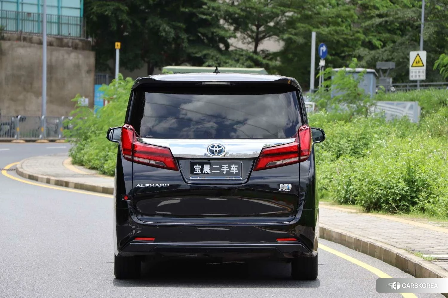 Toyota Elfa id 4479810 из Китая 13