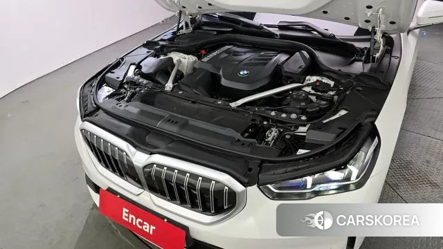 BMW 5 Series (G60) id 3472148 из Кореи 16