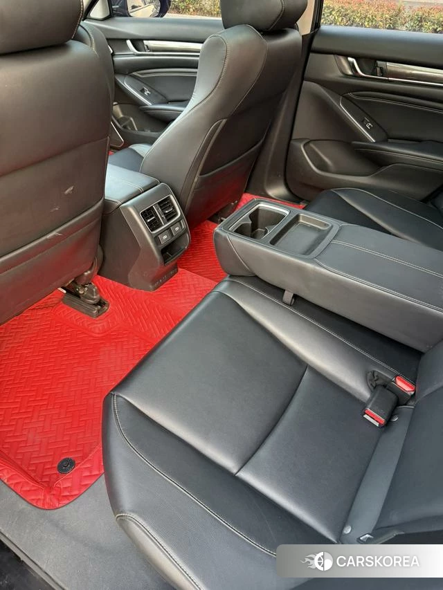 Honda Accord id 4365898 из Китая 10