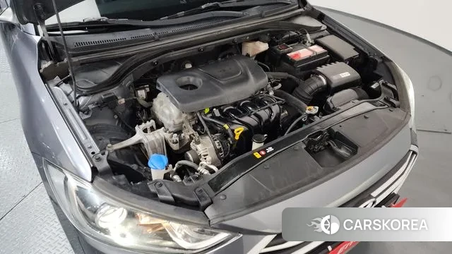 Hyundai Avante AD id 3505399 из Кореи 16