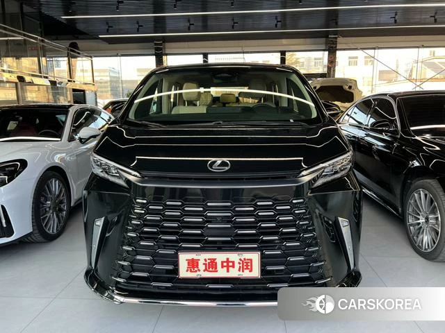 Lexus LM id 4262572 из Китая 18