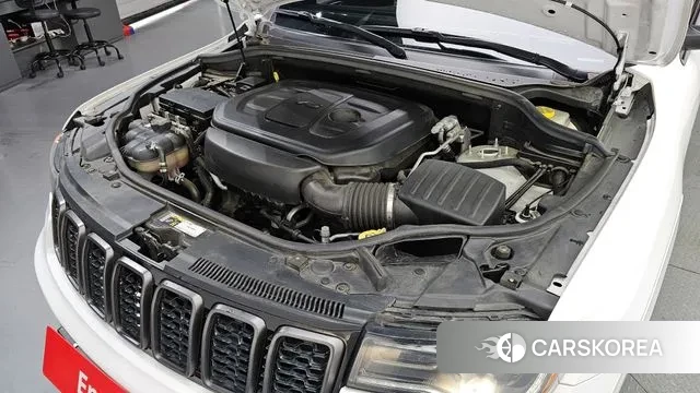 Jeep Grand Cherokee id 3038749 из Кореи 16