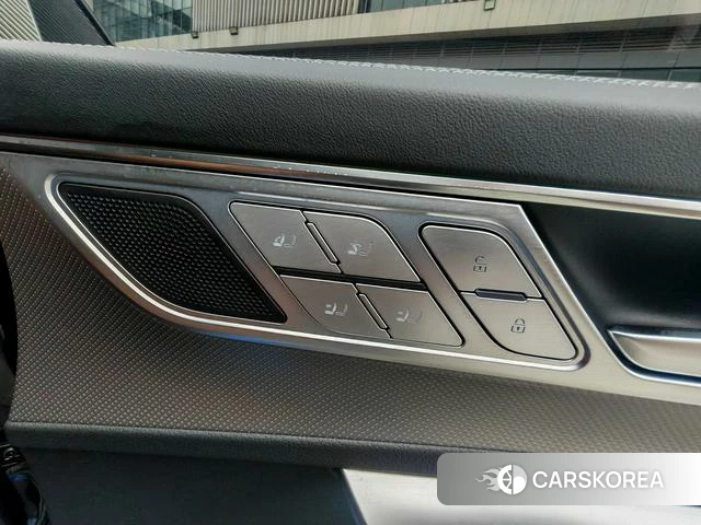Audi A7L id 4290304 из Китая 11