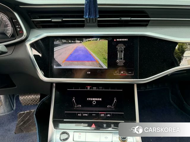 Audi A6L id 4276917 из Китая 9