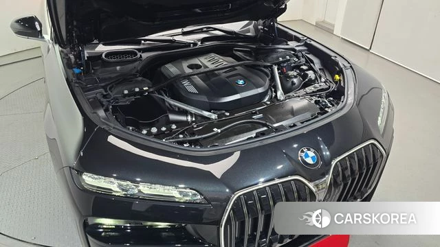 BMW 7 Series (G70) id 4222505 из Кореи 26