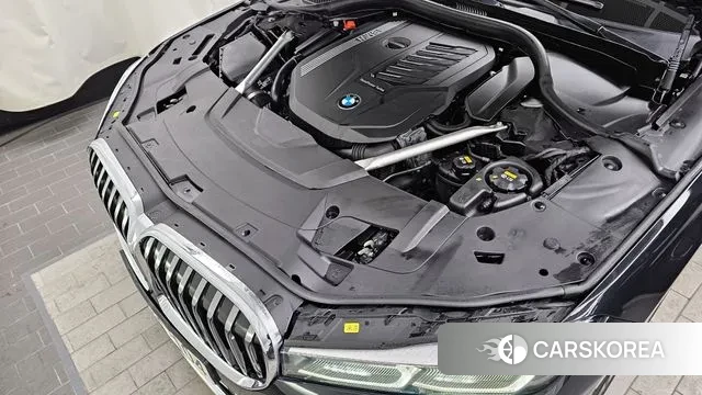 BMW 7 Series (G11) id 3606422 из Кореи 16