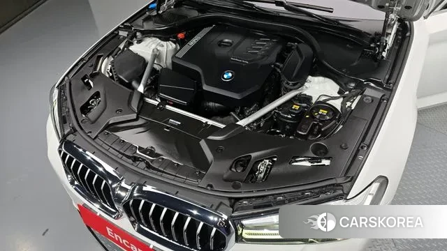 BMW 5 Series (G30) id 3043544 из Кореи 16