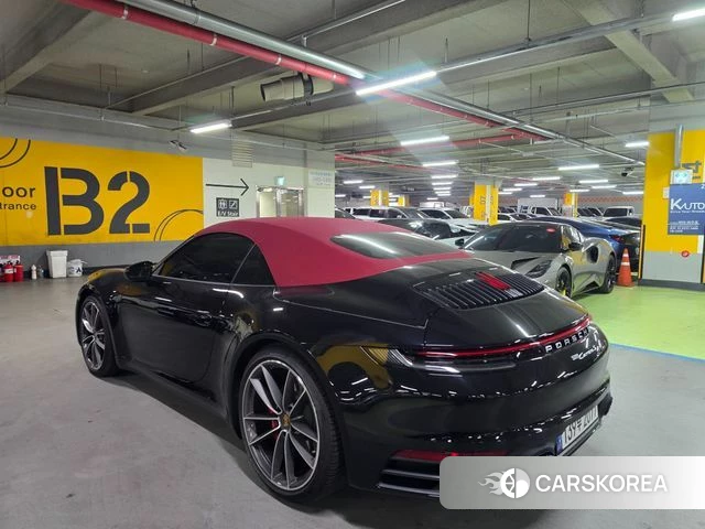 Porsche 911(992) id 3839733 из Кореи 16
