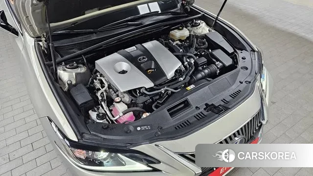 Lexus ES300h 7th generation id 3661370 из Кореи 16