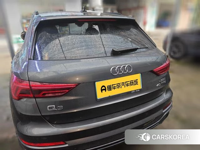 Audi Q3 2021 Темно-серый из Китая, фото 6