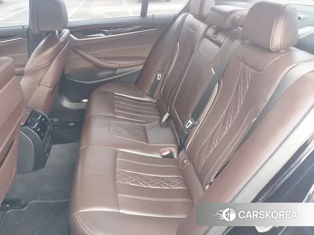 BMW 5 Series (G30) id 3586936 из Кореи 16