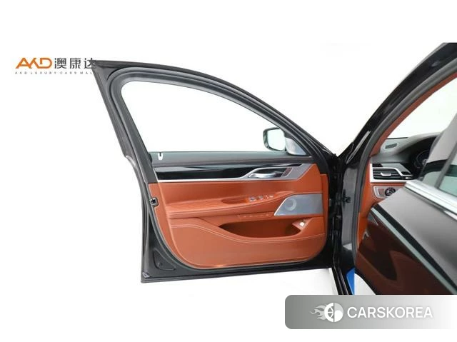 BMW 7 series 2019 Черный из Китая, фото 6