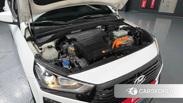 Hyundai Ionic Hybrid id 4331702 из Кореи 16