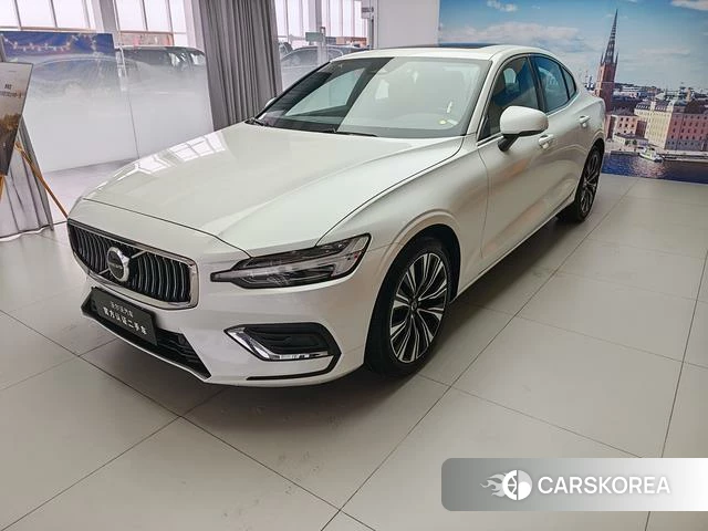Volvo S60 id 3908073 из Китая 20