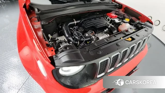 Jeep Renegade id 3231278 из Кореи 16