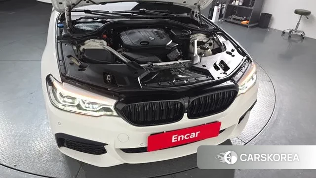 BMW 5 Series (G30) id 3587787 из Кореи 16