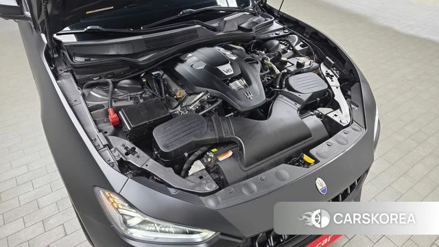 Maserati Ghibli id 4377535 из Кореи 28
