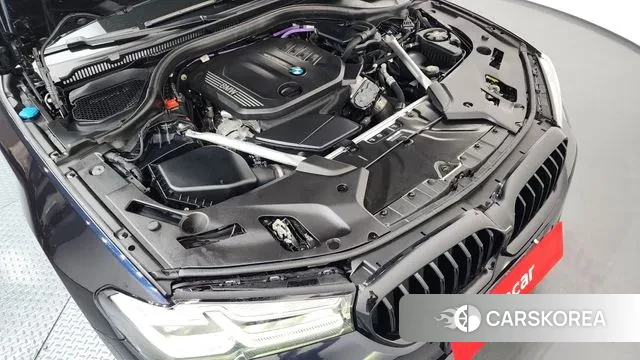 BMW 5 Series (G30) id 3492513 из Кореи 16