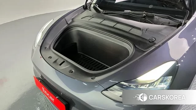 Tesla Model Y id 3701877 из Кореи 16