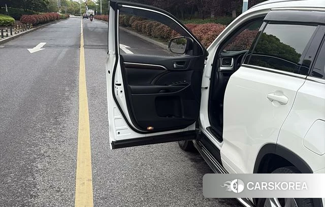 Toyota Highlander id 4241695 из Китая 11