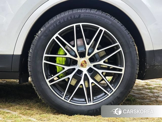 Porsche Cayenne (PO536) id 4527903 из Кореи 16