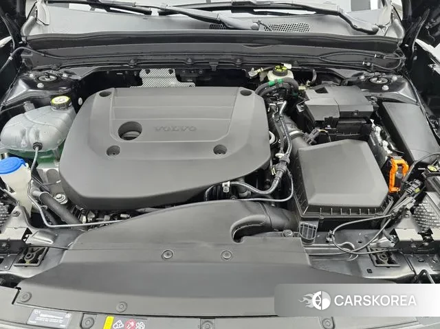 Volvo XC40 id 3776073 из Кореи 16