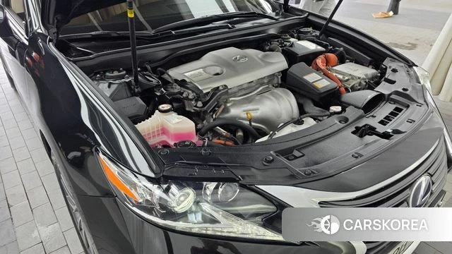 Lexus New ES300h id 4491112 из Кореи 16