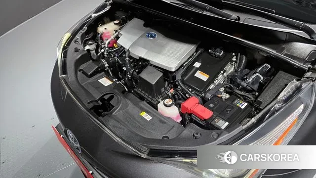 Toyota Prius 4th Generation id 3019012 из Кореи 16