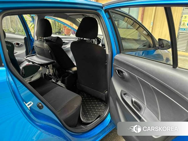 Toyota YARIS L Zhixuan id 4220884 из Китая 11
