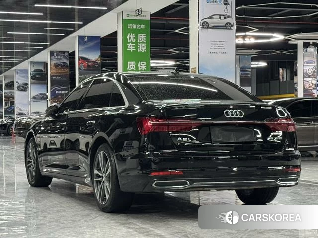 Audi A6L id 4261613 из Китая 9