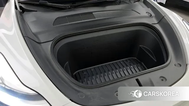 Tesla Model Y id 3208537 из Кореи 16