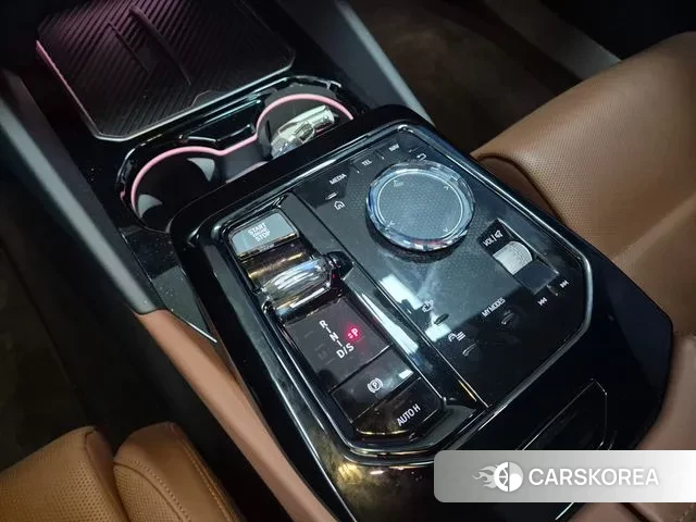 BMW 5 Series (G60) 2024 Белый из Кореи, фото 6