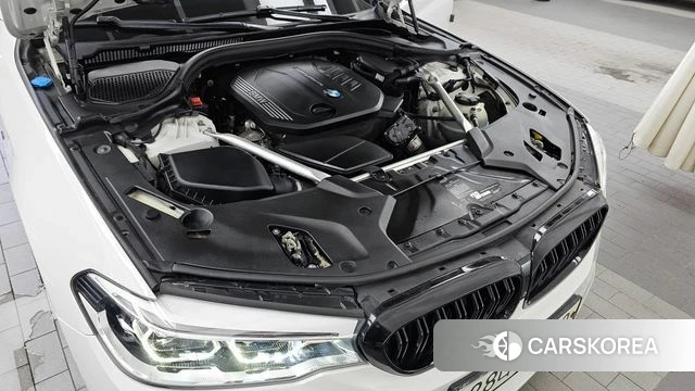 BMW 5 Series (G30) id 4727811 из Кореи 31