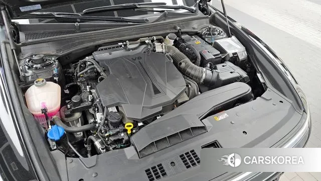 Hyundai Grandeur (GN7) id 3026882 из Кореи 16