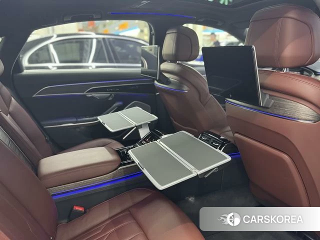 Audi A8 id 4391992 из Китая 10