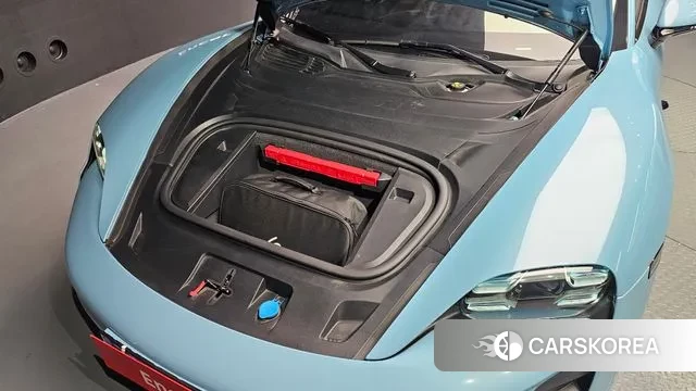 Porsche Taycan id 2959789 из Кореи 16