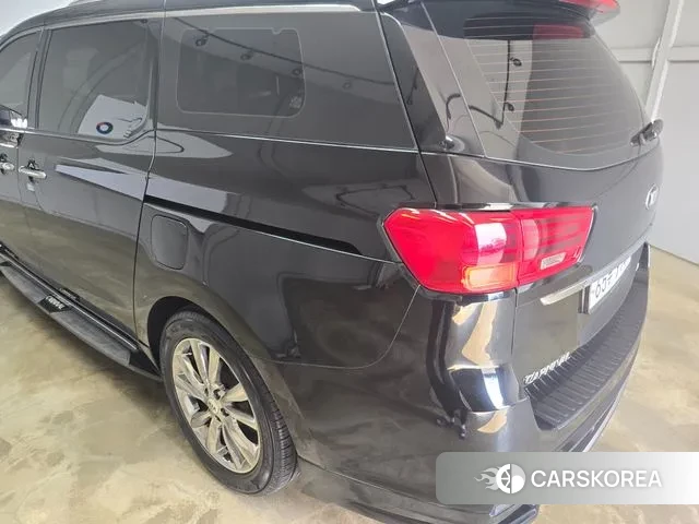 Kia The New Carnival id 3013912 из Кореи 15