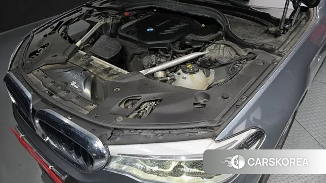 BMW 5 Series (G30) id 3612428 из Кореи 16