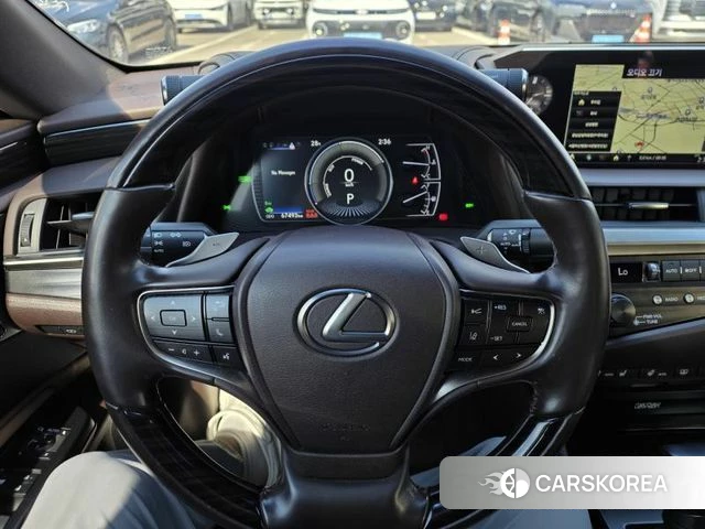 Lexus ES300h 7th generation 2020 Песочный из Кореи, фото 6