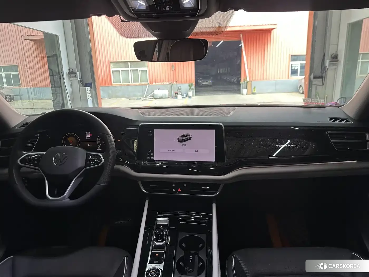 Volkswagen Touareg id 4583773 из Китая 19