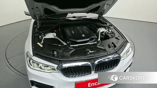 BMW 5 Series (G30) id 2986822 из Кореи 16