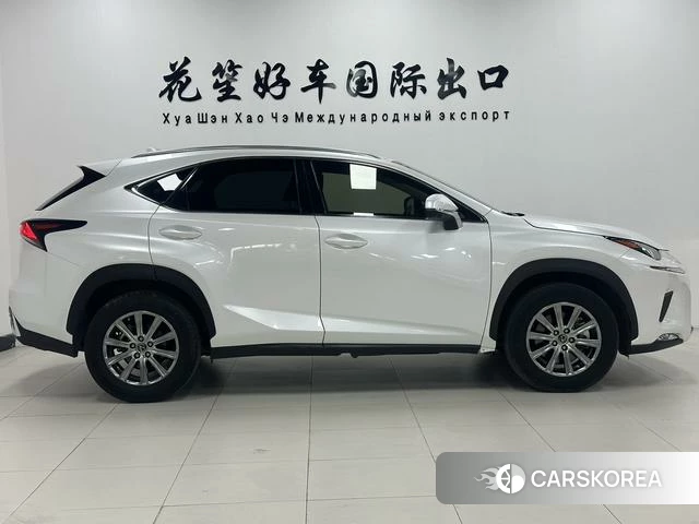 Lexus NX id 4207661 из Китая 19