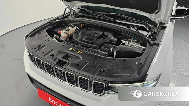 Jeep Grand Cherokee (WL) id 4731433 из Кореи 32