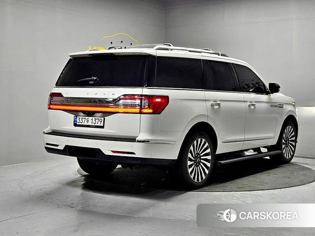 Lincoln Navigator 4th generation id 4303621 из Кореи 16