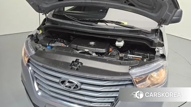 Hyundai The New Grand Starex id 3396832 из Кореи 16