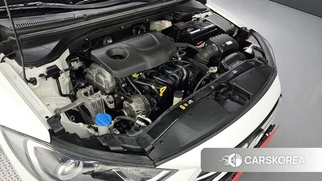 Hyundai Avante AD id 3737174 из Кореи 16